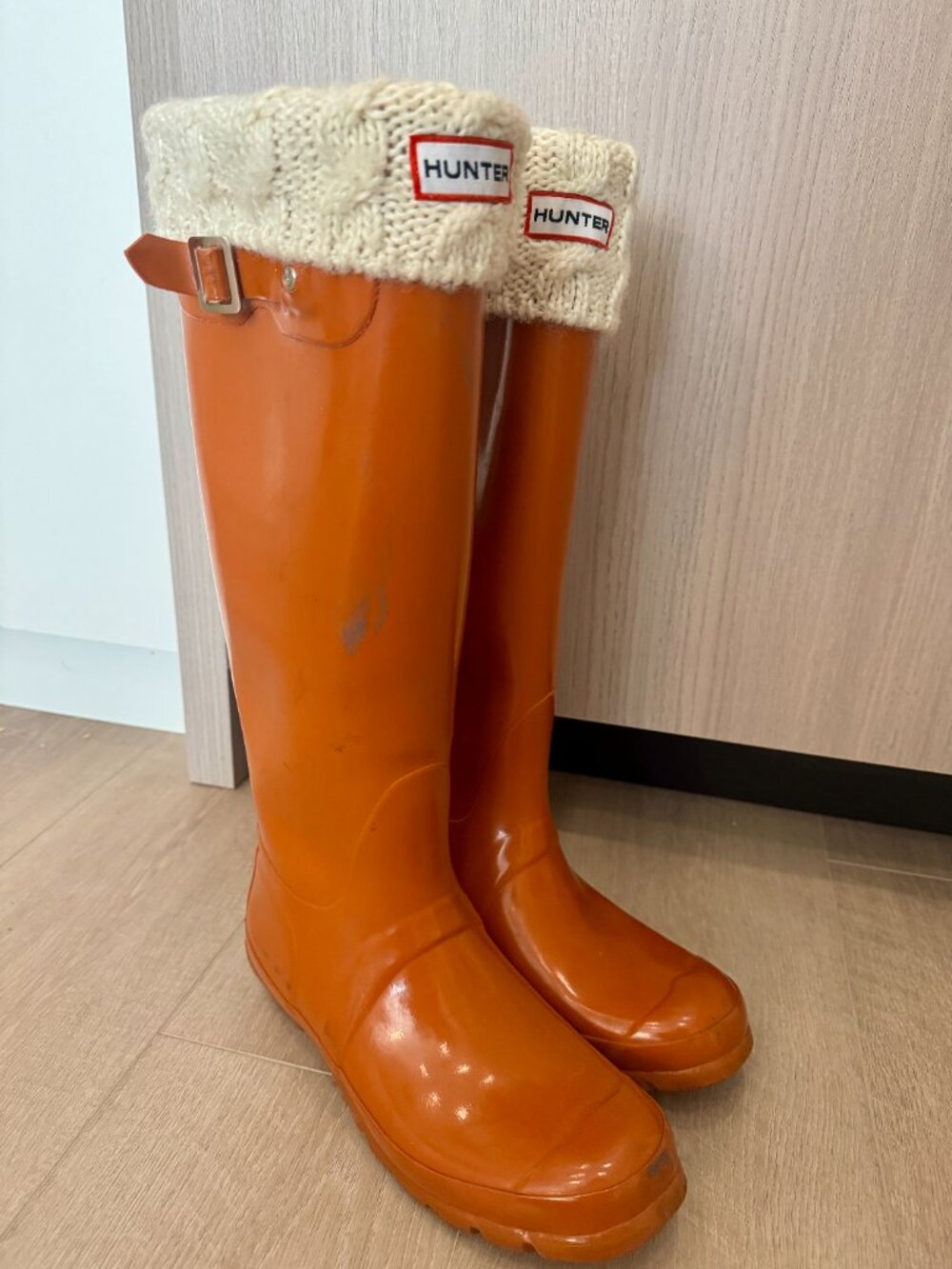 Hunter Original Tall Rain Boots - Rust/Orange - Size 8 - Picture 2 of 3